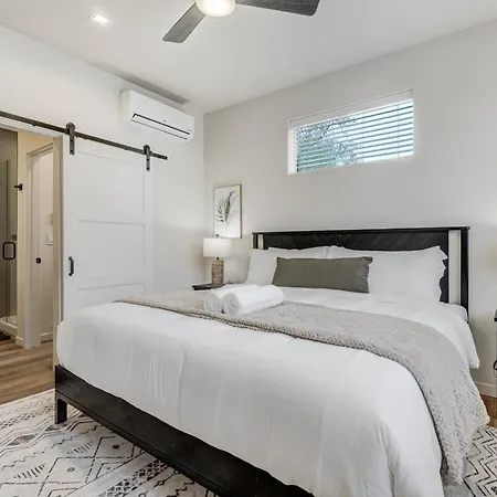 El Paso Executive Suites - Pet Friendly New Build